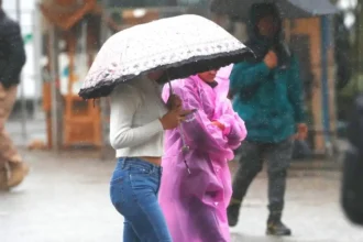 Prepárate para un fin de semana ventoso y lluvioso en la Región Metropolitana