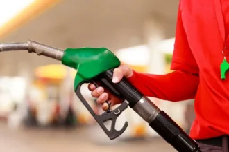 Incremento en los precios de las bencinas: Revisa qué combustibles subieron este jueves 9 de octubre según ENAP