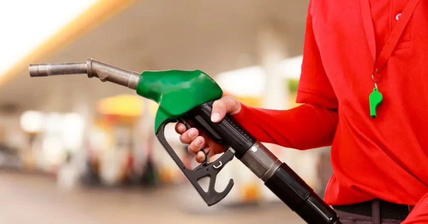 Incremento en los precios de las bencinas: Revisa qué combustibles subieron este jueves 9 de octubre según ENAP
