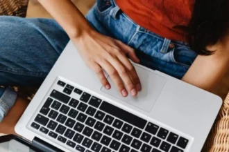 Caja Los Andes ofrece amplia gama de cursos gratuitos en alianza con la Universidad de Chile y otras instituciones