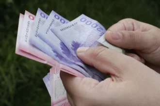 ¿Cómo acceder a los bonos y beneficios económicos de diciembre en Chile? Descubre las fechas y requisitos clave