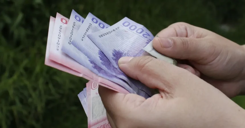 ¿Cómo acceder a los bonos y beneficios económicos de diciembre en Chile? Descubre las fechas y requisitos clave