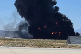 Accidente de bombardero B-52 en California deja ocho muertos