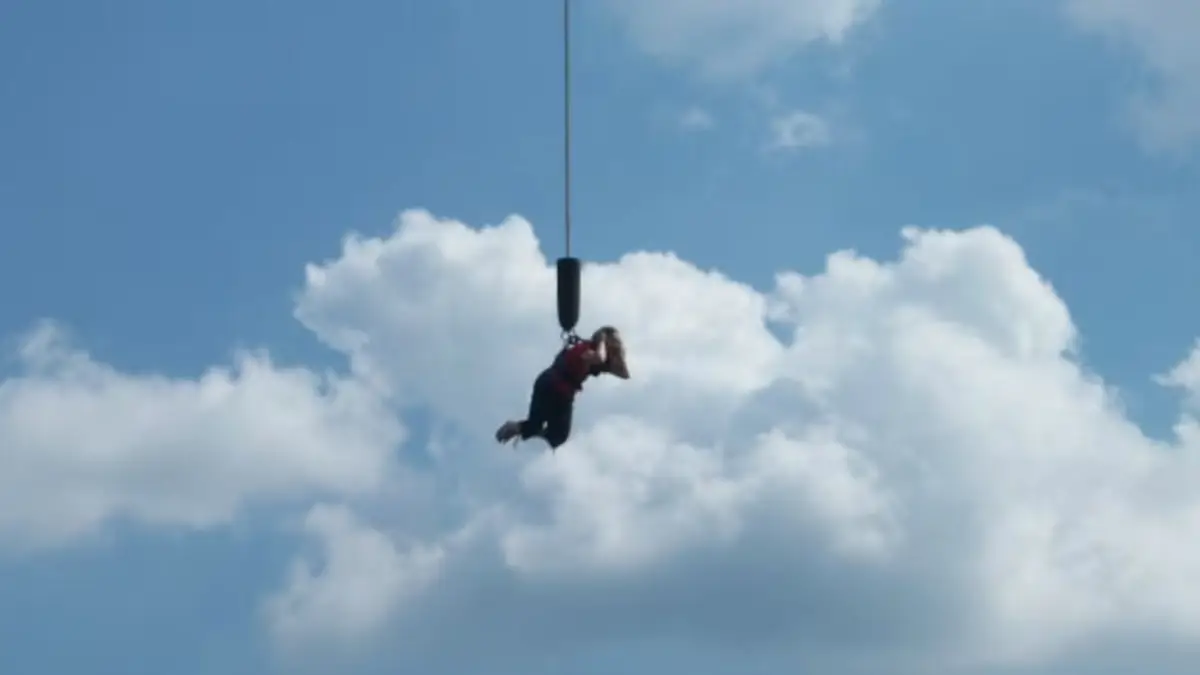 Accidente mortal en Brasil: joven se lanza sin medidas de seguridad en bungee Accidente mortal en Brasil: joven se lanza sin medidas de seguridad en bungee