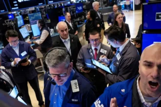 Acuerdo entre Estados Unidos e Irán impulsa los mercados y afecta el precio del petróleo