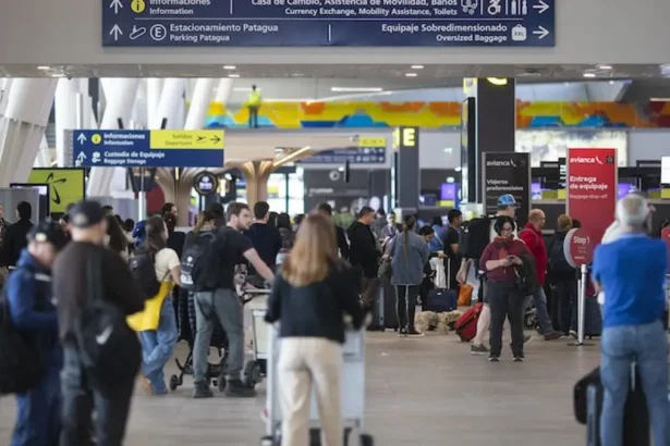 Aeropuerto de Santiago supera los 11,2 millones de pasajeros en los primeros cinco meses de 2026