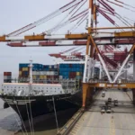 América Latina enfrenta doble riesgo por dependencia de China, alerta Moody's