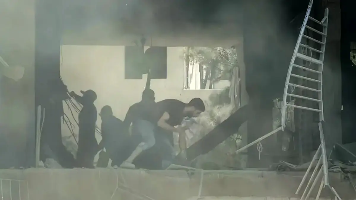 Ataque israelí en los suburbios de Beirut deja tres muertos y 16 heridos