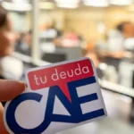 Cadem revela apoyo mayoritario a convenios de pago para deudores del CAE en Chile