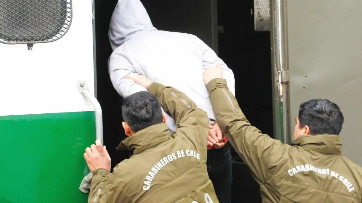 Capturan a delincuentes que asaltaron a mujer de 62 años en Quinta Normal Capturan a delincuentes que asaltaron a mujer de 62 años en Quinta Normal