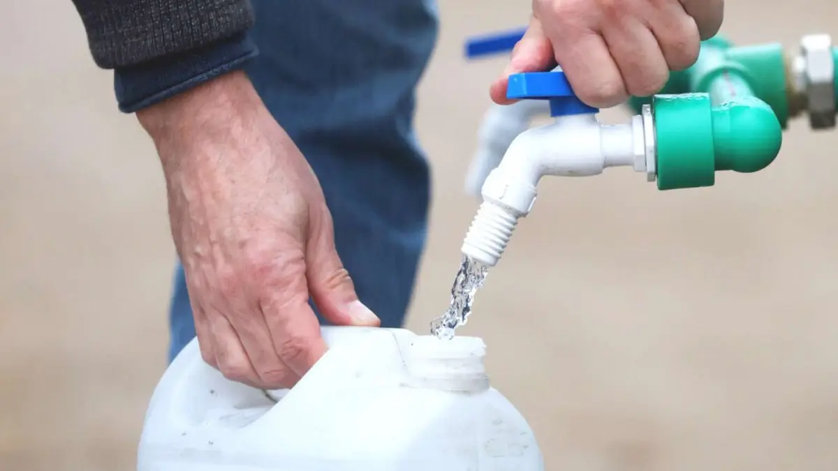 Cortes de agua programados en la Región Metropolitana este jueves