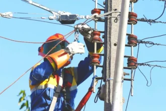 Cortes de luz programados en nueve comunas de la Región Metropolitana este jueves