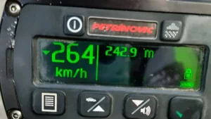 Detención a 264 km/h: implicaciones legales y de seguridad