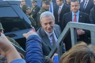 Detenciones en Concepción: tres hombres arrestados tras protesta contra el Presidente Kast