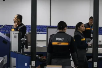 DGAC confirma suspensión de aerolínea tras alertas sobre vuelos con niños haitianos