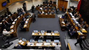 Encuesta Cadem: 83% de los chilenos apoya levantar el secreto bancario sin autorización judicial