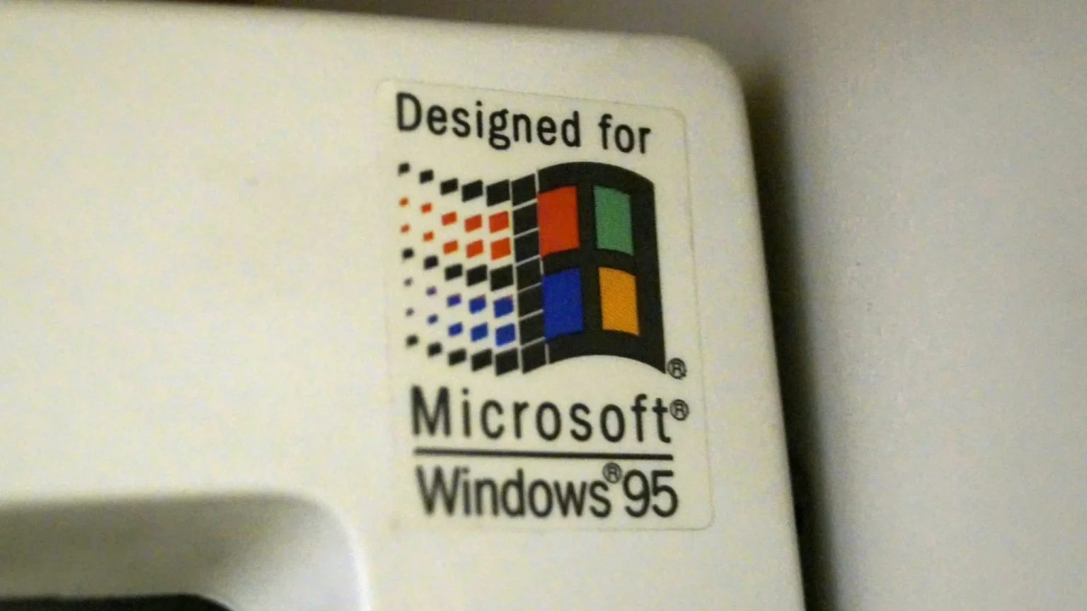 Entusiasta logra ejecutar Windows 95 en calculadora gráfica TI-Nspire de Texas Instruments