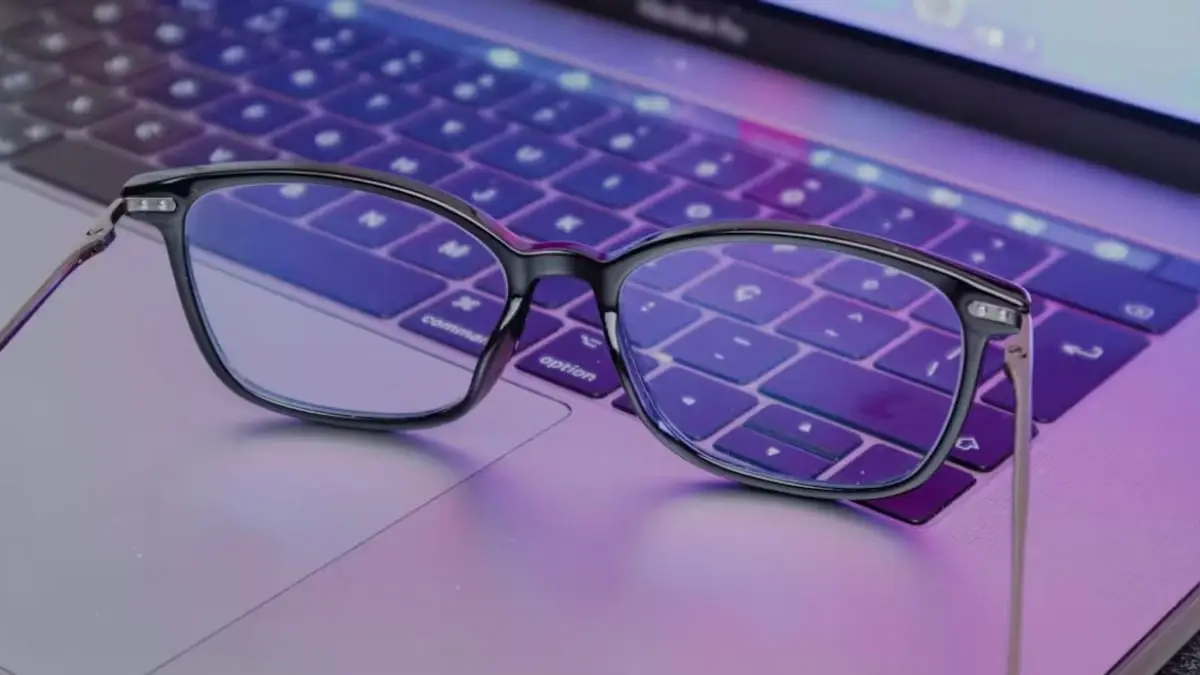 Evidencia científica sobre filtros de luz azul en lentes: ¿realmente necesarios? Evidencia científica sobre filtros de luz azul en lentes: ¿realmente necesarios?
