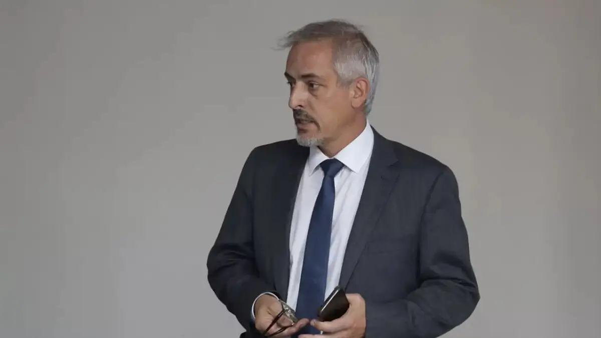 Exdirector de Migraciones alerta sobre vuelos irregulares con niños haitianos Exdirector de Migraciones alerta sobre vuelos irregulares con niños haitianos