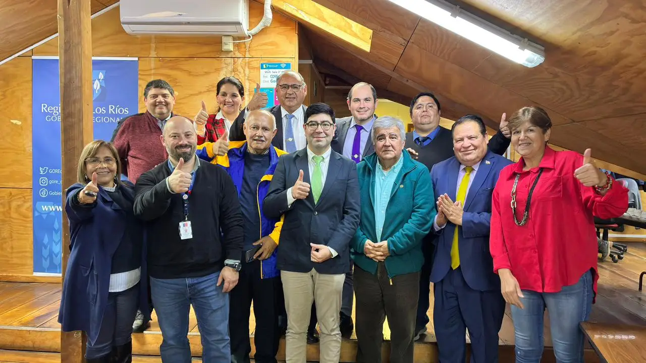 GORE Los Ríos invertirá $1.800 millones en el primer robot quirúrgico para regiones en el Hospital Base Valdivia GORE Los Ríos invertirá $1.800 millones en el primer robot quirúrgico para regiones en el Hospital Base Valdivia
