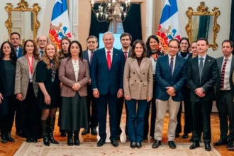 Kast presenta asesores del Plan "Chile Renace" con figuras destacadas como Sergio Micco y Beatriz Hevia