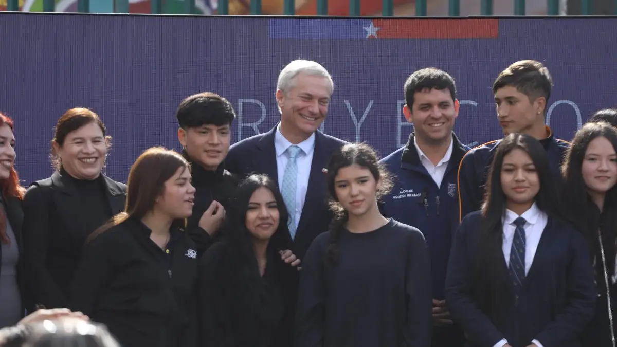 Kast promueve proyecto de Responsabilidad Parental que sanciona a padres por conductas de sus hijos Kast promueve proyecto de Responsabilidad Parental que sanciona a padres por conductas de sus hijos