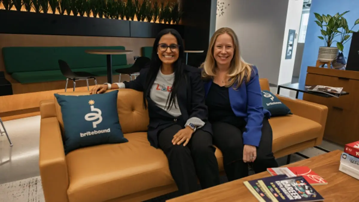 Komal Dadlani vende Lab4U a la Fundación Bill y Melinda Gates Komal Dadlani vende Lab4U a la Fundación Bill y Melinda Gates