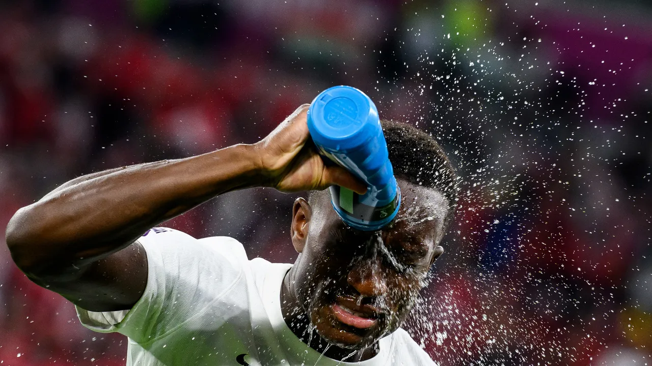 La FIFA restrige acceso a botellas reutilizables en el Mundial 2026: ¿seguridad o sostenibilidad en juego? La FIFA restrige acceso a botellas reutilizables en el Mundial 2026: ¿seguridad o sostenibilidad en juego?