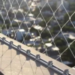Mallas de seguridad: expertos advierten sobre su duración en Santiago y la importancia de su recambio