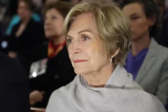 Matthei arremete contra el gobierno tras muerte de niño de 12 años