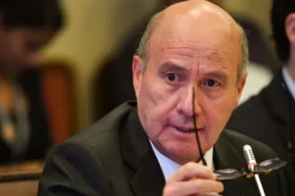Ministro de Hacienda Jorge Quiroz minimiza controversia por caso MOP-Gate