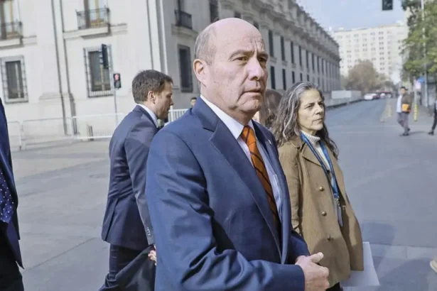 Ministro Quiroz anuncia importante rebaja en precios de combustibles a partir del 18 de junio