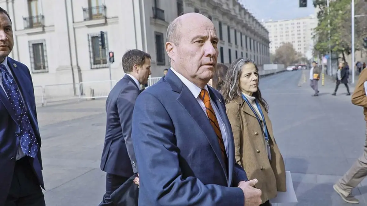 Ministro Quiroz anuncia importante rebaja en precios de combustibles a partir del 18 de junio Ministro Quiroz anuncia importante rebaja en precios de combustibles a partir del 18 de junio