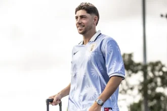 Retraso de Uruguay en Miami por error de FIFA en documentación del avión