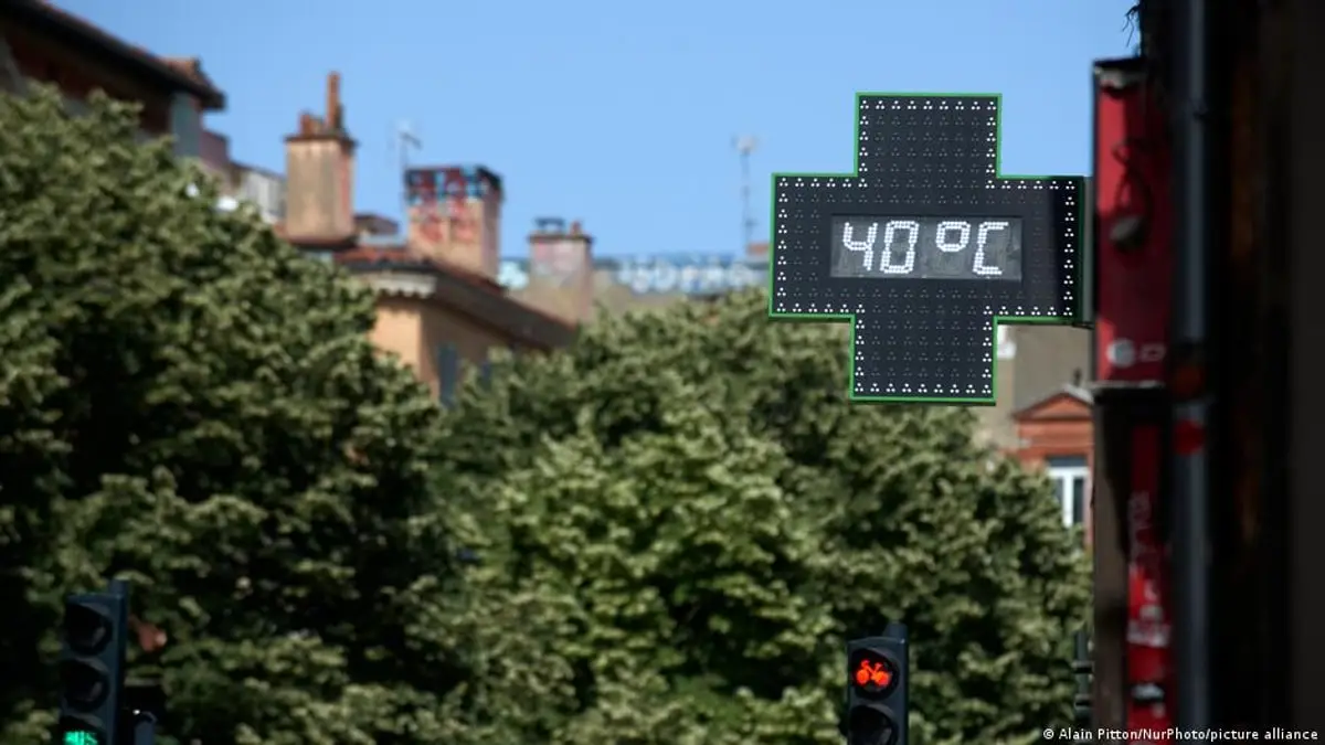 Tercer niño muere en Francia debido a ola de calor y abandono en auto