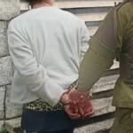 Valparaíso: Conductora intenta atropellar a carabineros durante fiscalización
