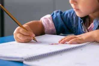 Bono por Asistencia Escolar 2026: requisitos y monto por niño para familias en Chile