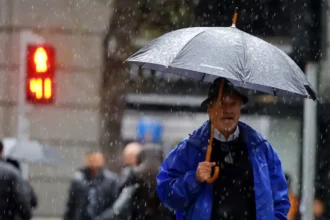 Pronostican lluvias para el sur durante la próxima semana: chubascos afectarían desde Biobío hasta Los Lagos
