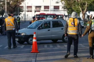 Restricción vehicular en Santiago: patentes afectadas este 2 de julio